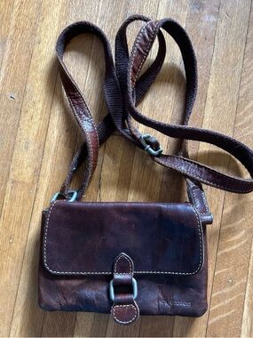 Jack George Brown Leather Shoulder Bag with Contrast Stitching